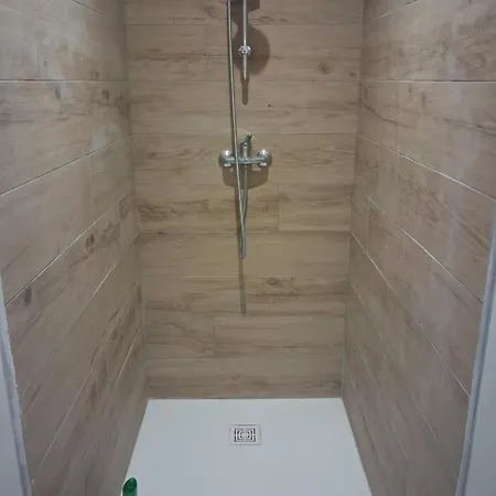 Privee Dans Maison Partagee Kwatera prywatna *